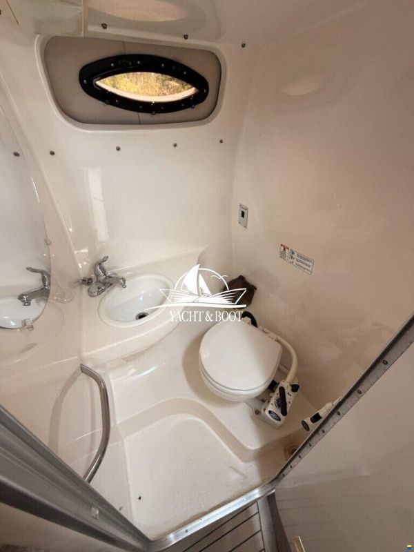 Chaparral 240 Signatur