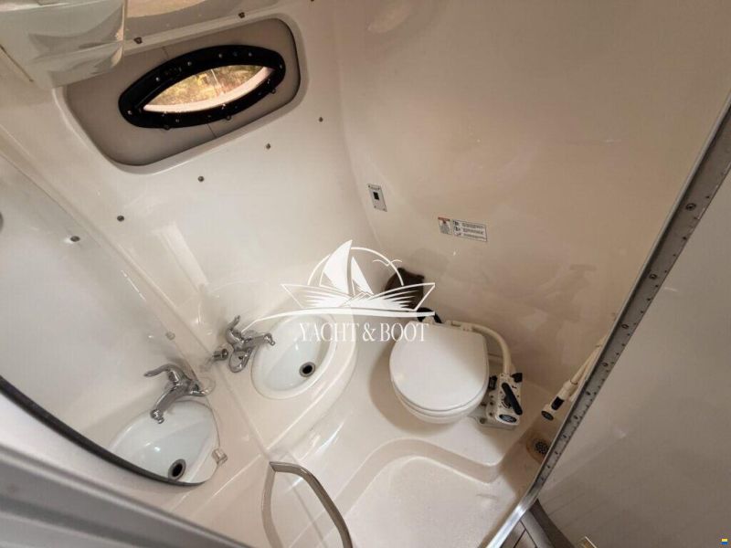 Chaparral 240 Signatur