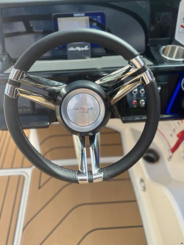 Sea Ray 210 SPXE