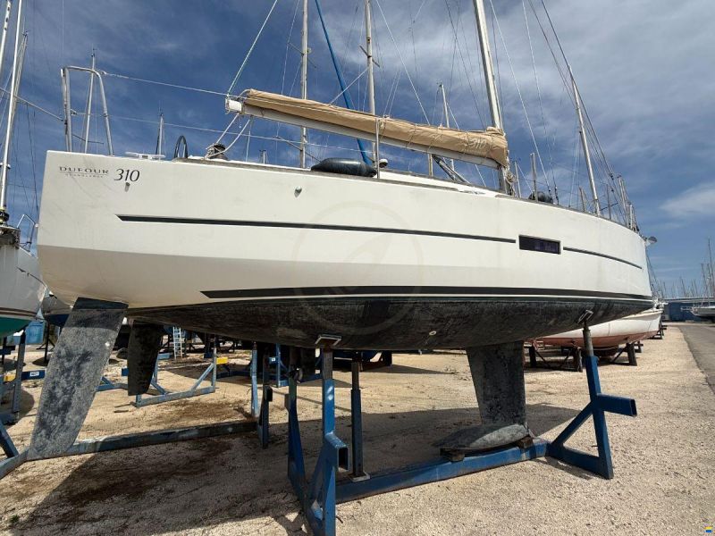 Nautitech DUFOUR 310 GRAND LARGE