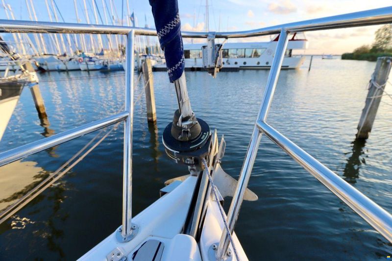 Hunter 306