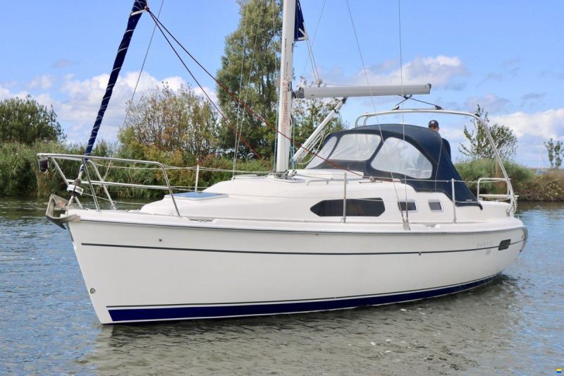 Hunter 306