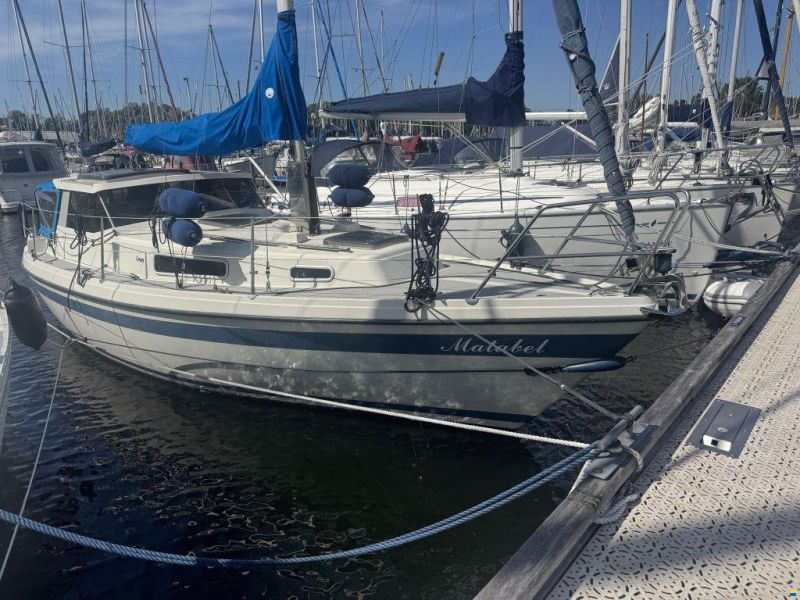 LM 28