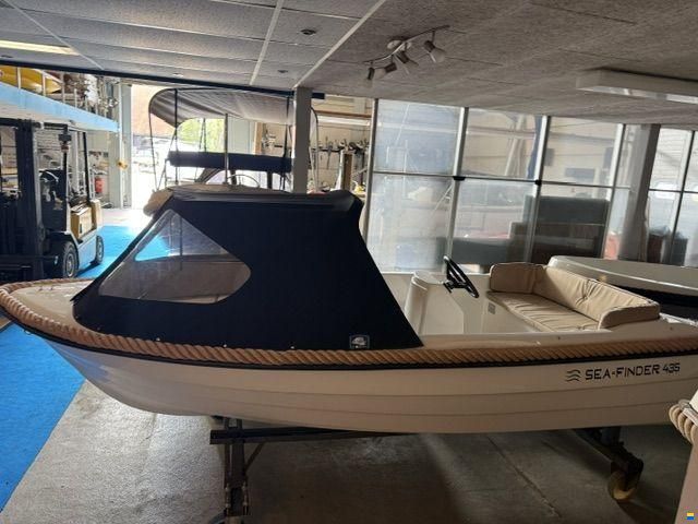SeaFinder 435
