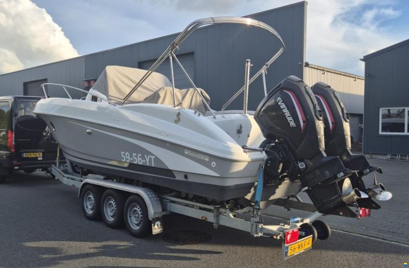 Beneteau 750 flyer Sundeck