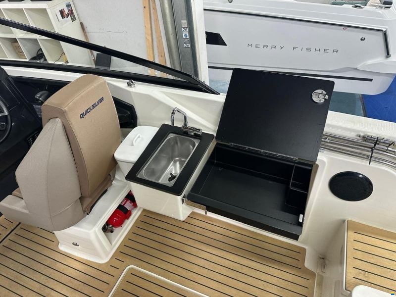 Quicksilver Activ 675 Cruiser