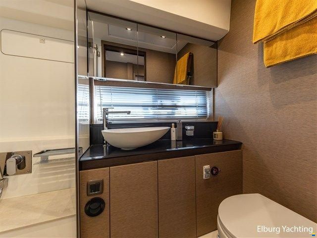 Prestige 460 - Flybridge