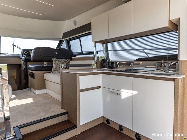 Prestige 460 - Flybridge