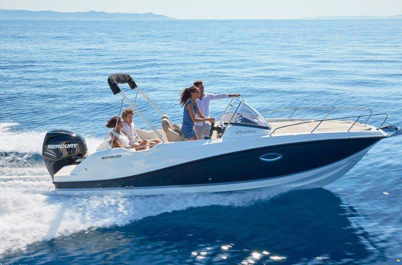 Quicksilver ACTIV 675 SUNDECK