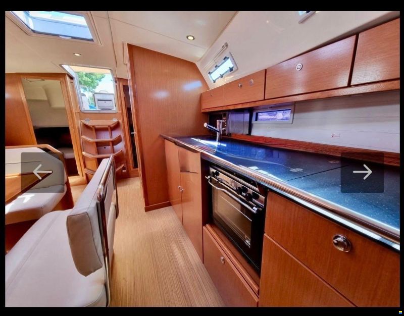 Bavaria 40 CRUISER - 2011