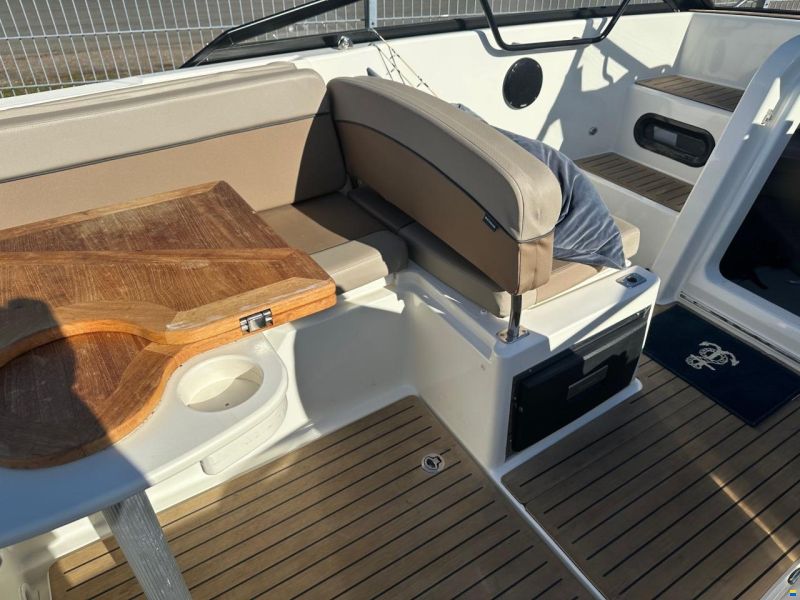 Quicksilver Activ 675 Cruiser med Mercury 150Hk Moto
