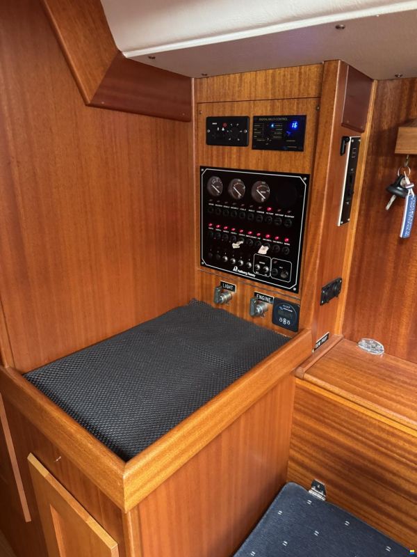 Hallberg-Rassy 36, MK1 (nr 235)