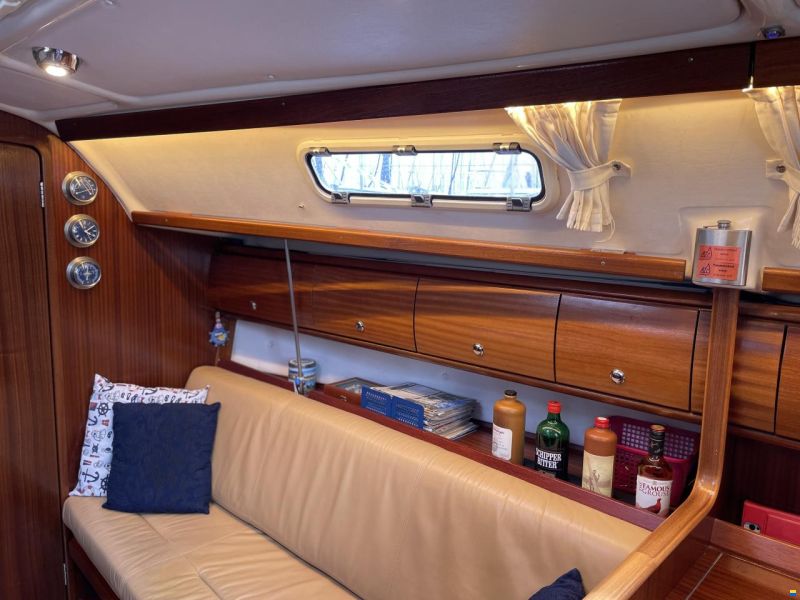 Bavaria 32