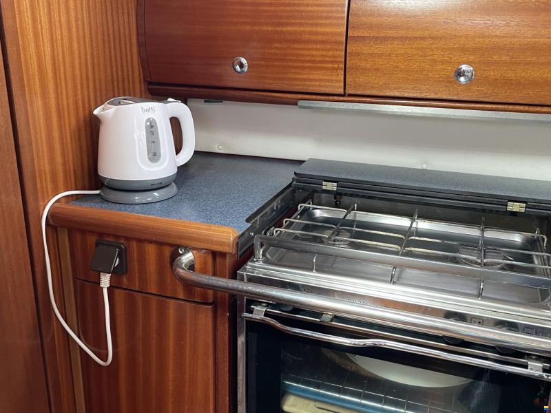 Bavaria 32