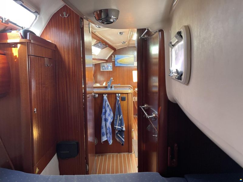 Bavaria 32