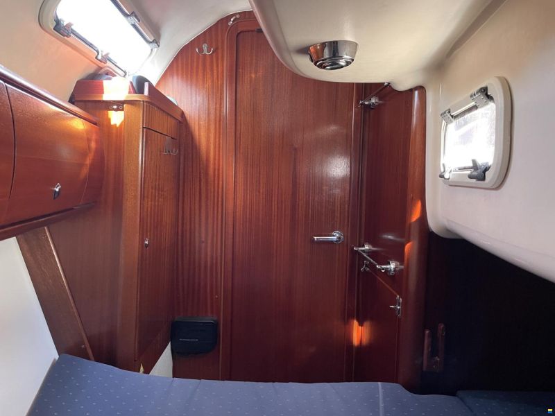Bavaria 32