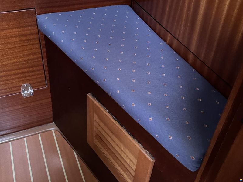 Bavaria 32
