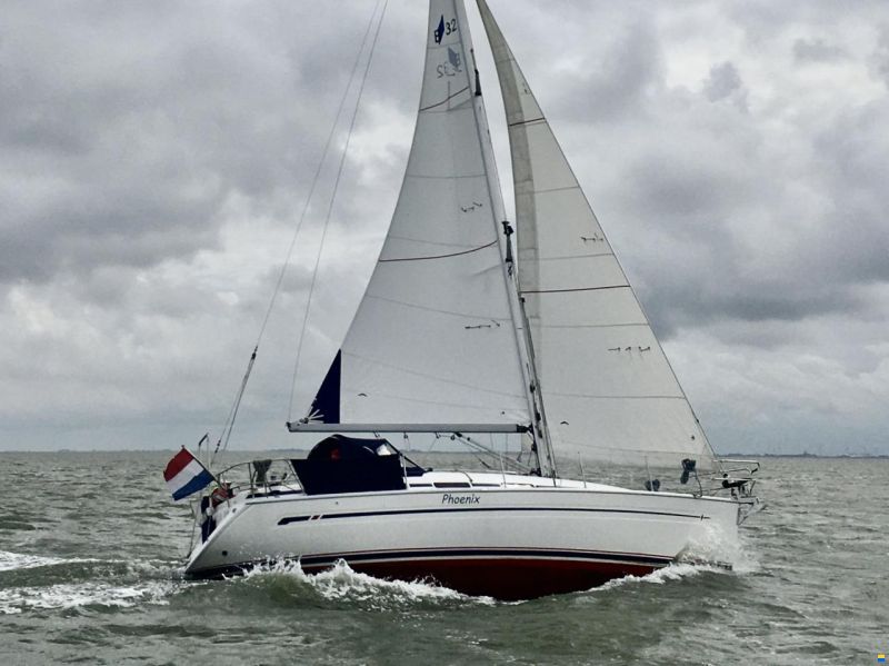Bavaria 32