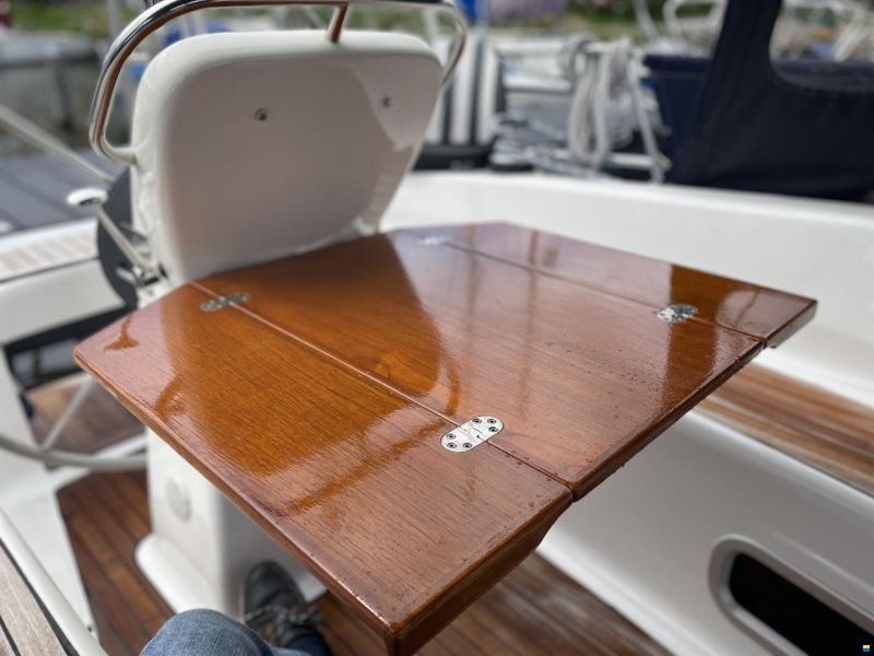 Bavaria 32