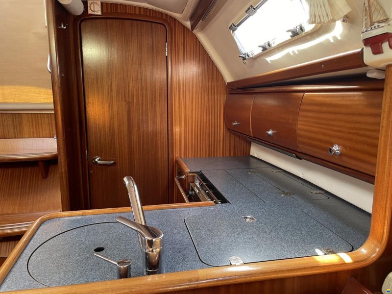Bavaria 32