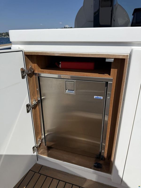 Pardo Yachts 38
