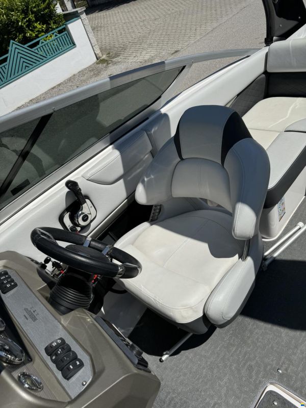 Regal 2100