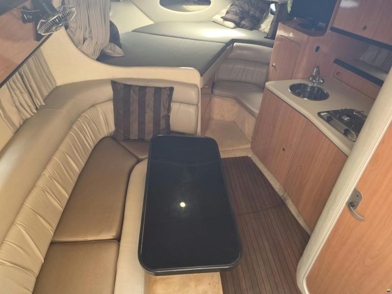 Regal 3260 Commodore