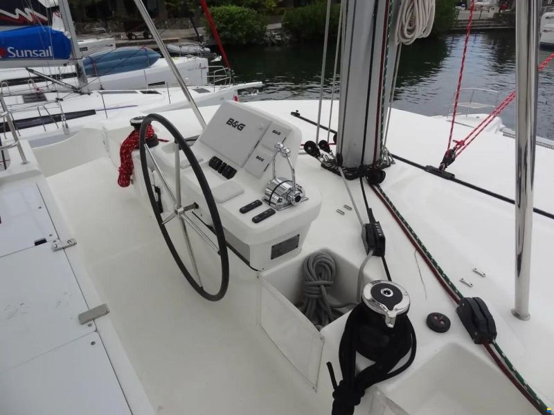 Lagoon 50
