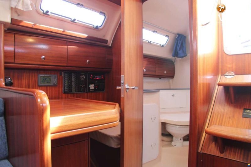 Bavaria 32