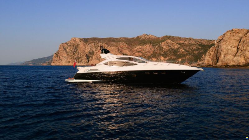 Sunseeker Predator 64