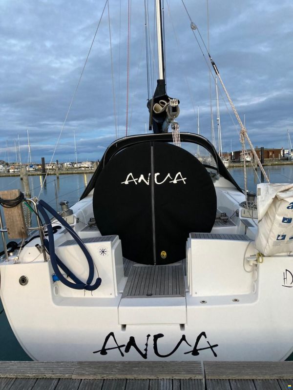 Hanse 370