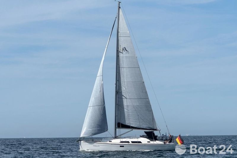 Hanse 370