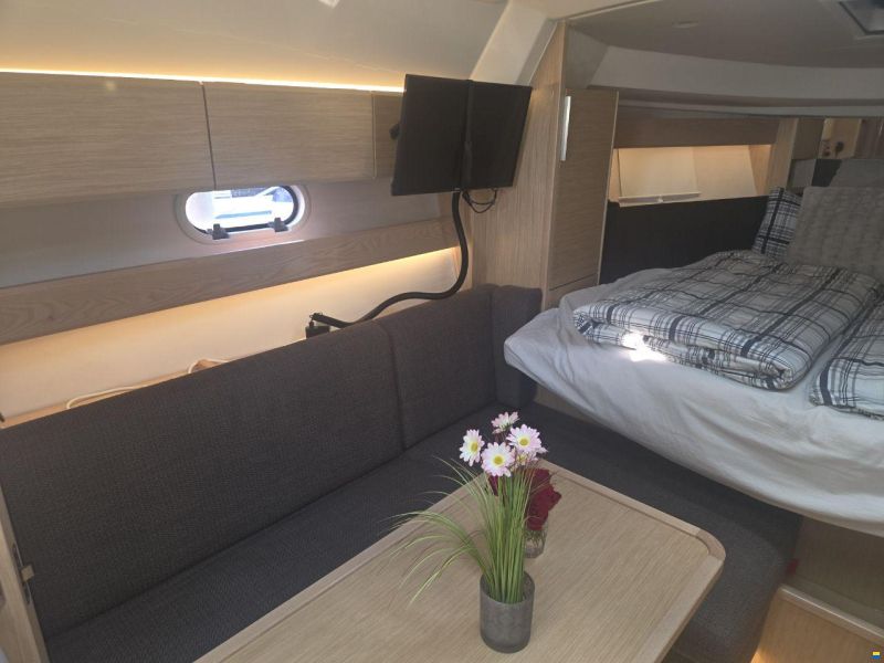 Bavaria S33 HT