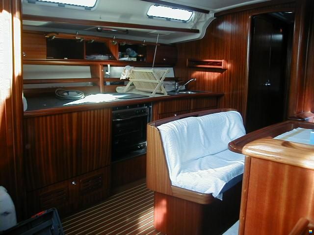 Bavaria 44