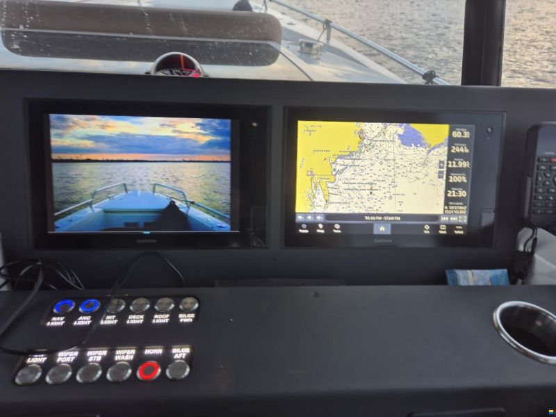 Axopar 37 XC Cross Cabin