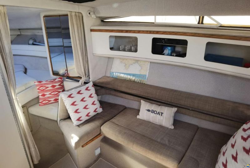 Sea Ray 330