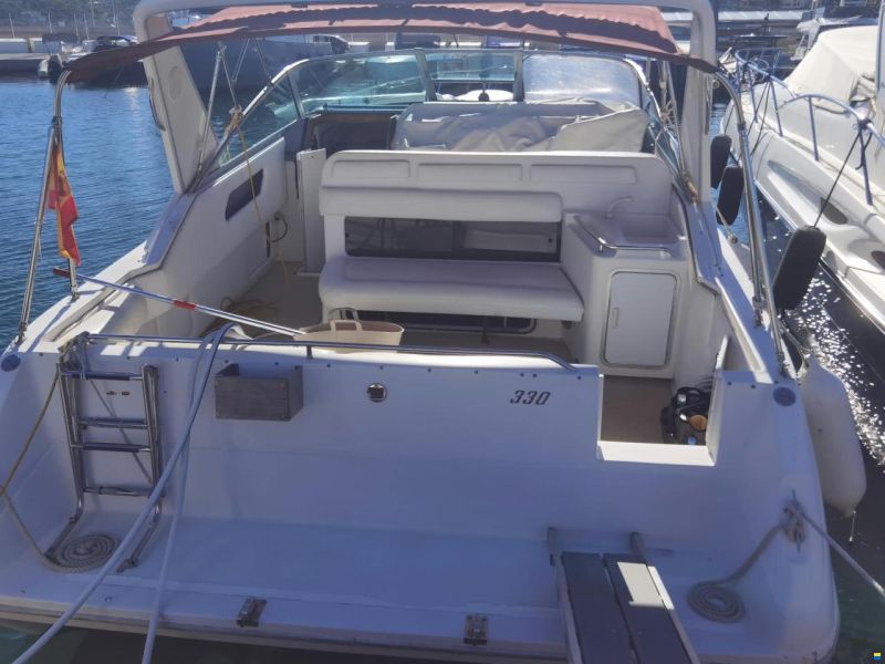Sea Ray 330