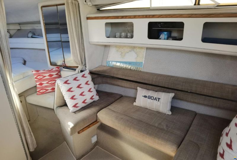 Sea Ray 330