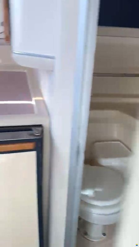 Sea Ray 330