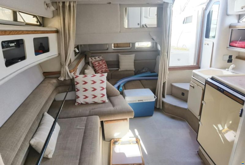 Sea Ray 330