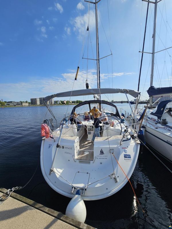 Bavaria 44