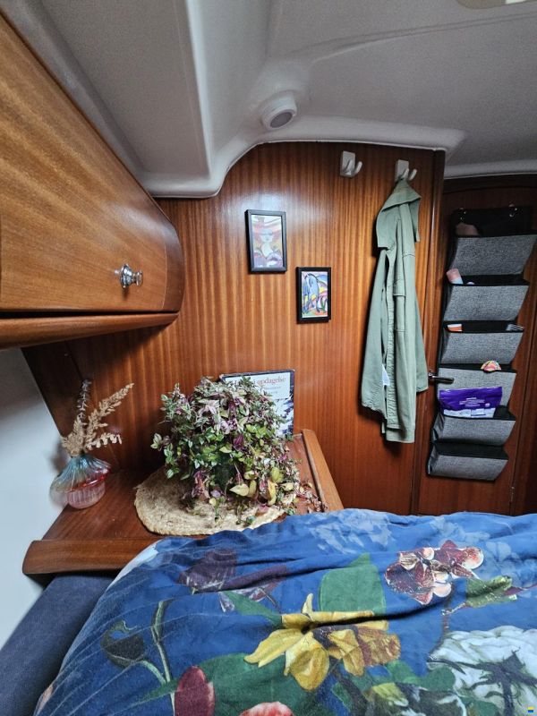 Bavaria 44