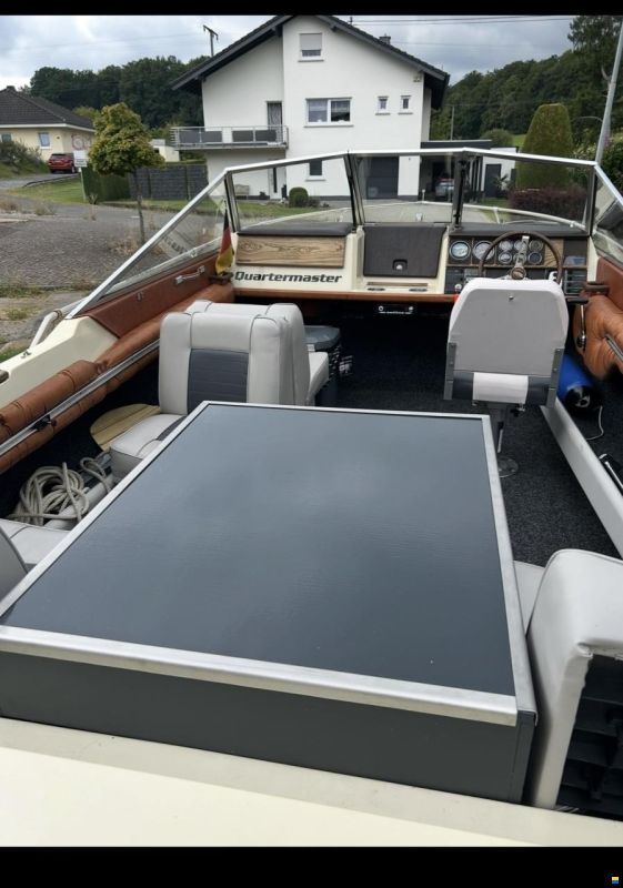 Bayliner 1950 Quartermaster