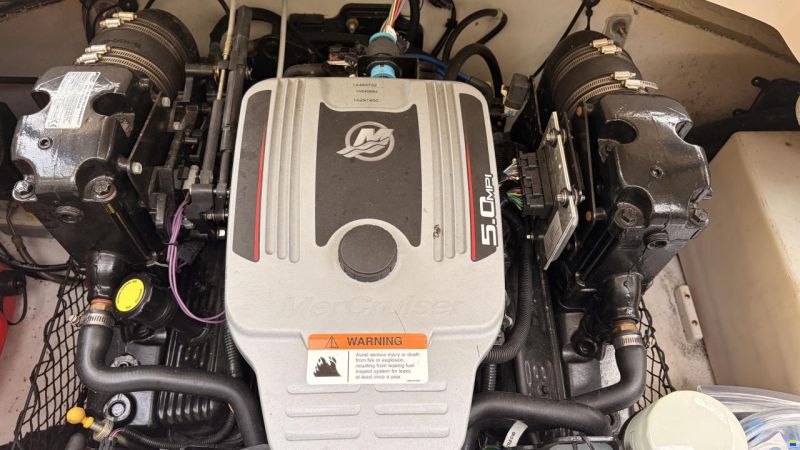 Glastron 215GLS
