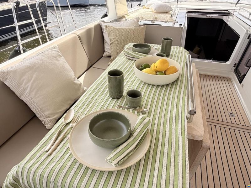 Beneteau OCEANIS YACHT 62