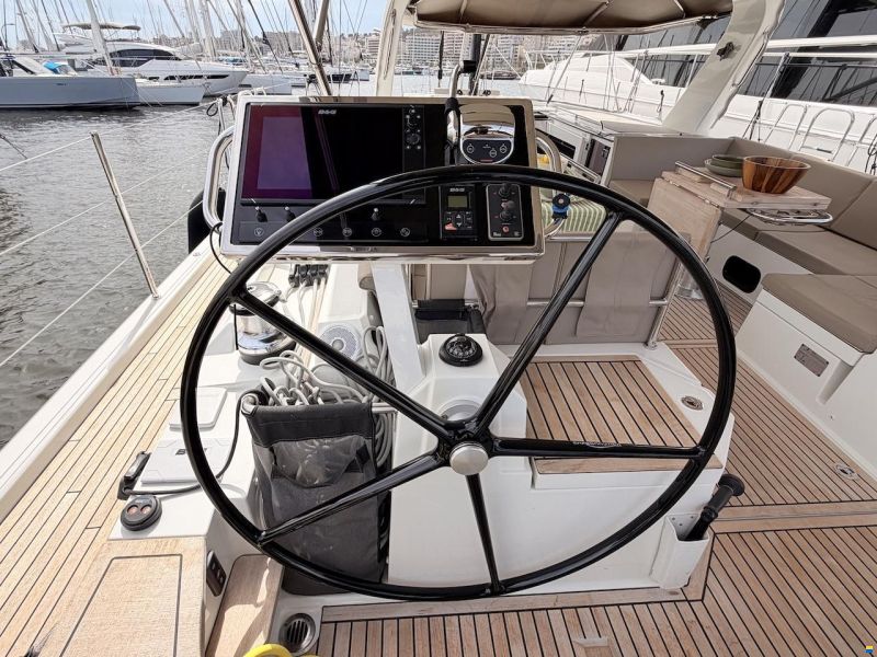 Beneteau OCEANIS YACHT 62