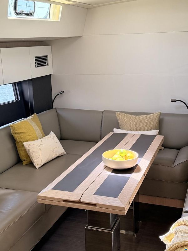 Beneteau OCEANIS YACHT 62