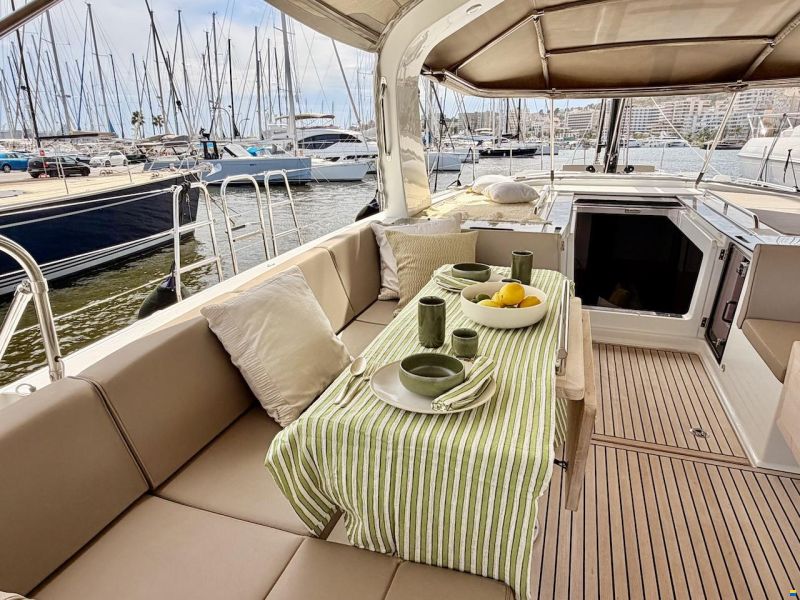 Beneteau OCEANIS YACHT 62