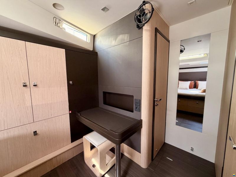 Beneteau OCEANIS YACHT 62