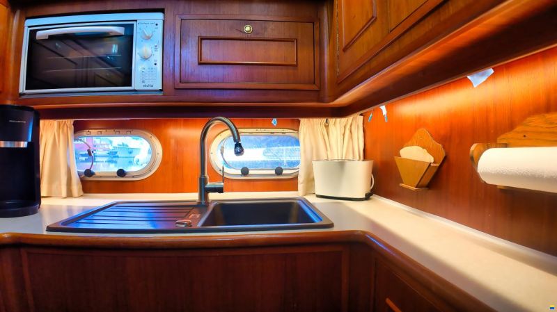 Neptunus 138/46 Sedan Fly Flybridge